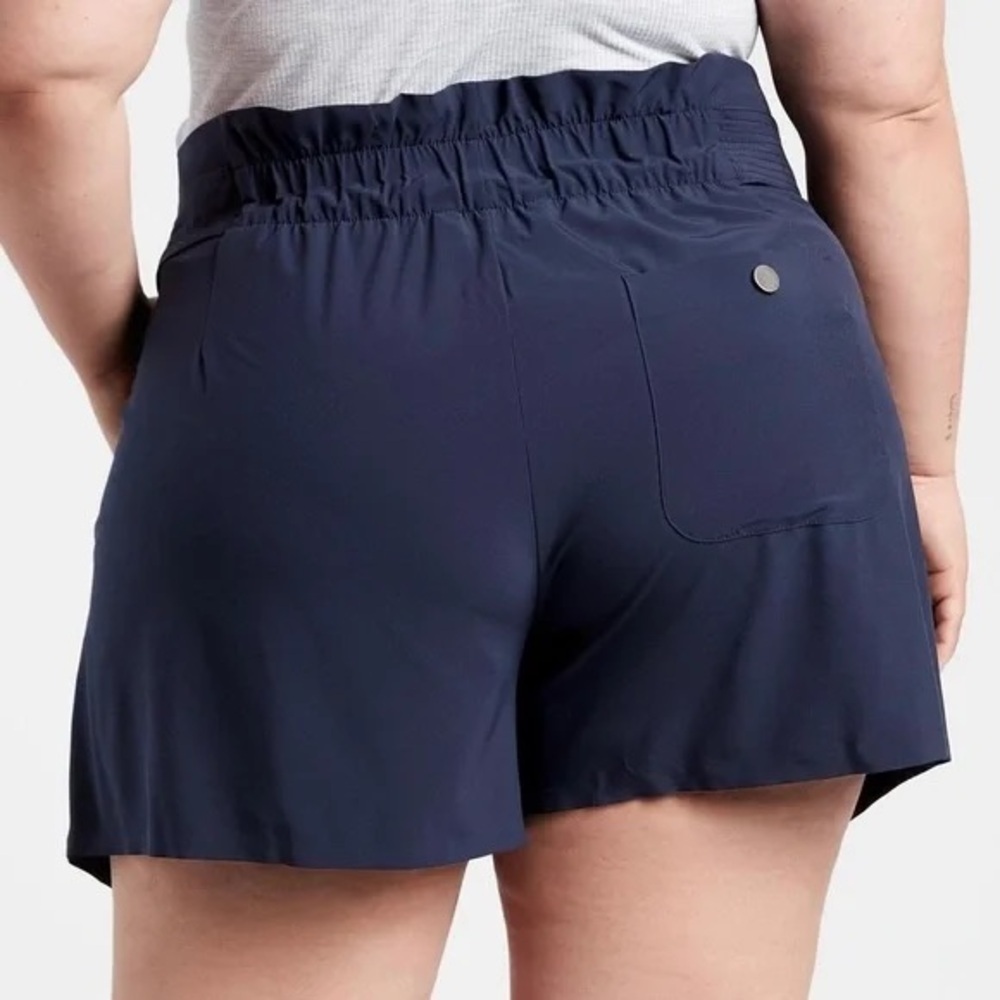 Athleta Skyline Short II in Navy Size 18 - Picture 2 of 5